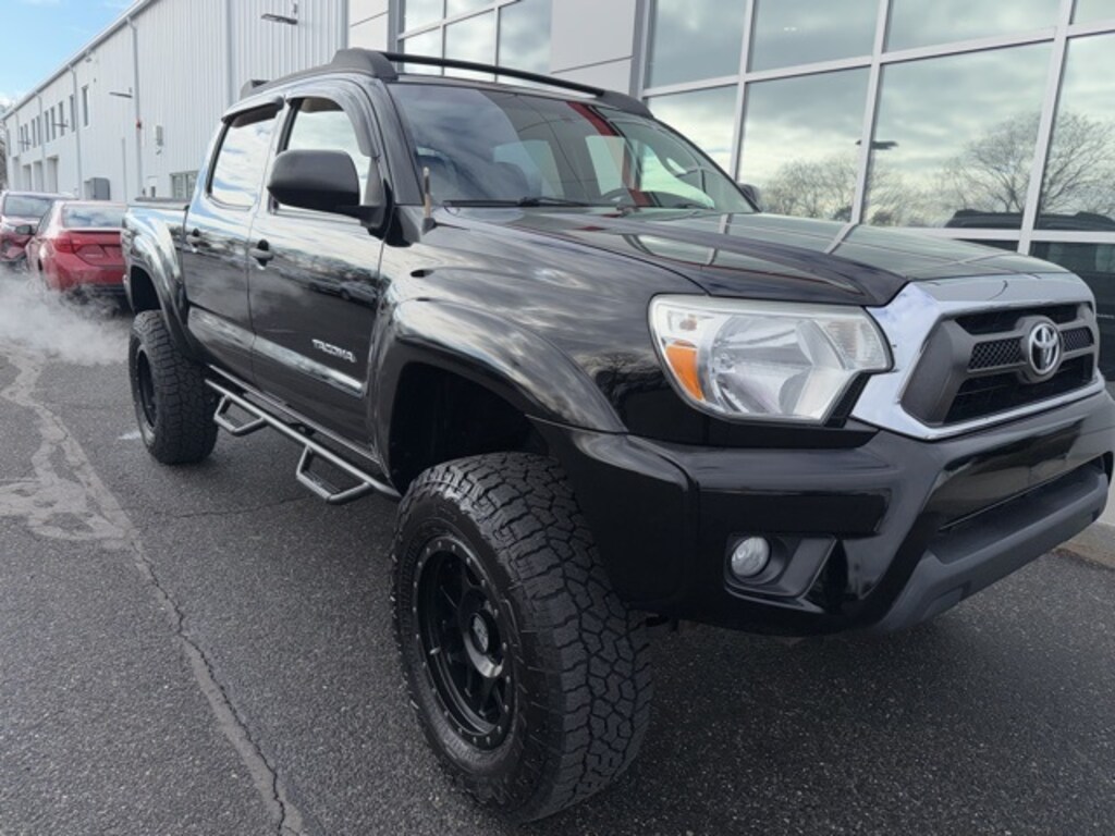 Used 2015 Toyota Tacoma Base Truck