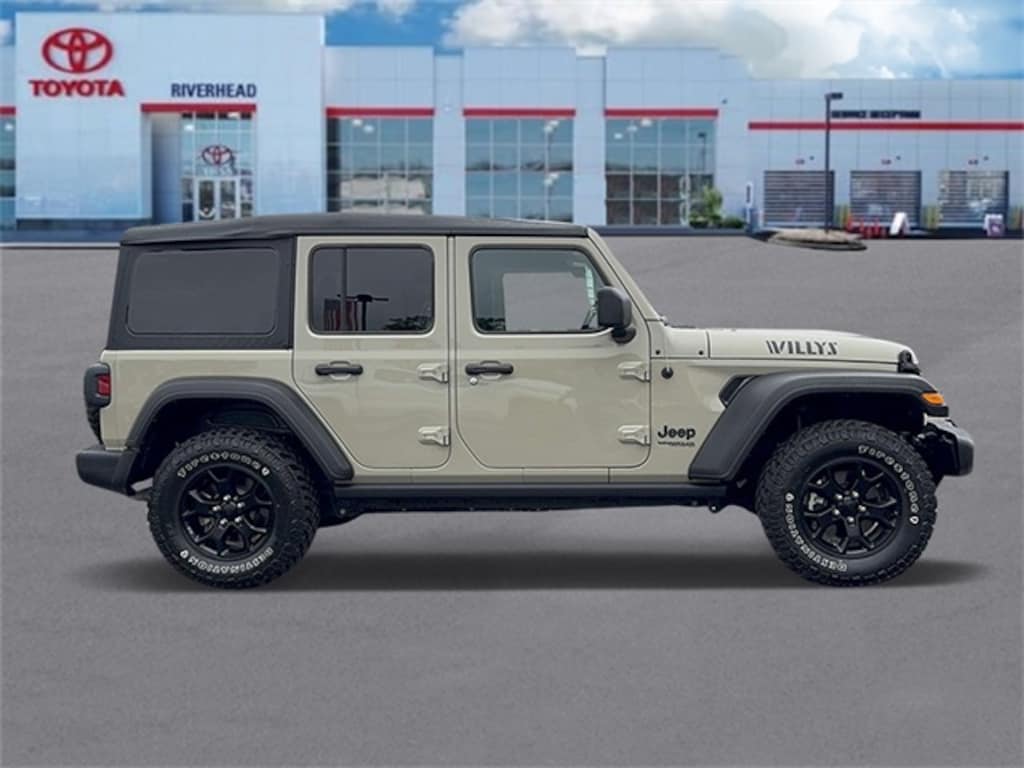 Used 2022 Jeep Wrangler Unlimited Willys SUV