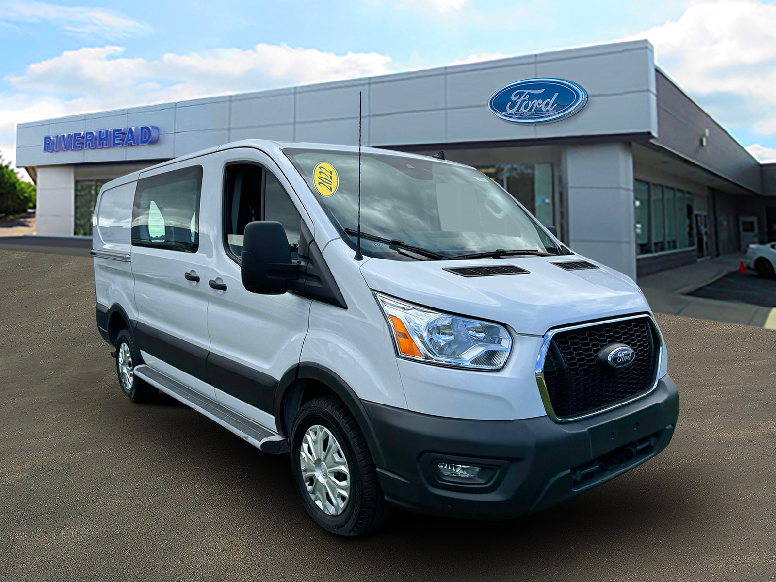 Used 2022 Ford Transit Van Base with VIN 1FTBR1Y85NKA09089 for sale in Riverhead, NY