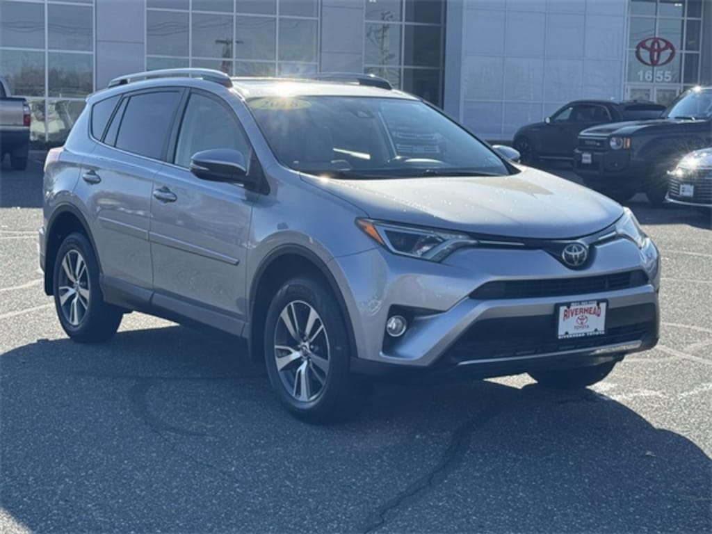 Used 2018 Toyota RAV4 XLE SUV