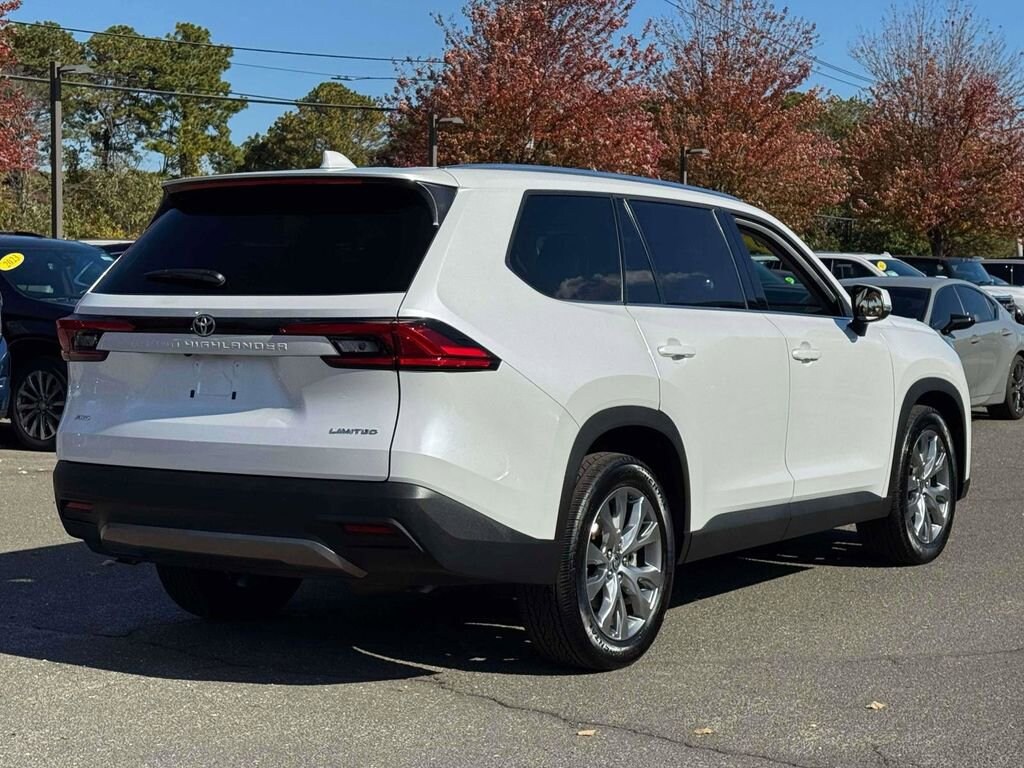 Used 2024 Toyota Grand Highlander XLE