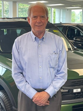 Staff member Leo Sternlicht from ea55016d74d6