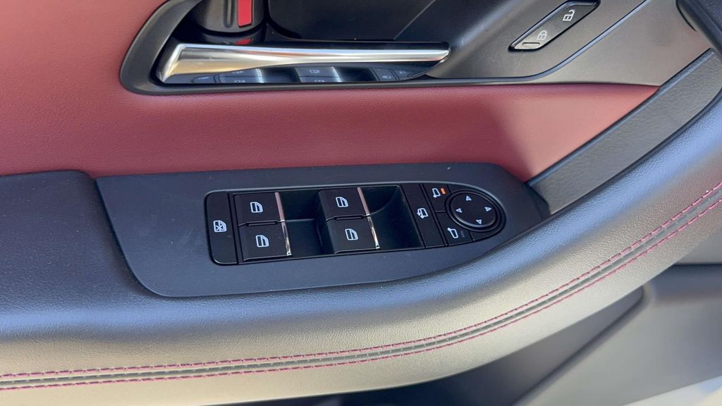 2026 Mazda CX-70 Premium Package - Photo 17