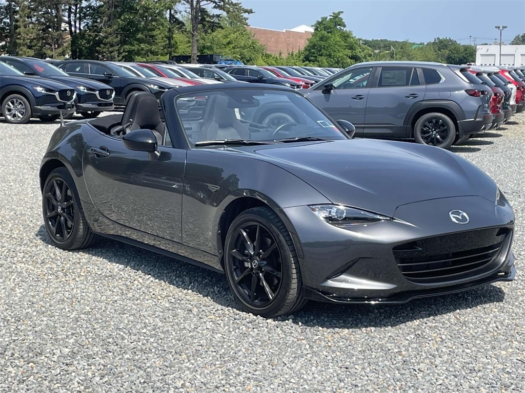 Used 2021 Mazda MX-5 Miata Club with VIN JM1NDAC71M0455955 for sale in Riverhead, NY