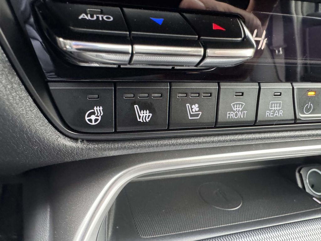 2026 Mazda CX-90 Premium Package - Photo 33