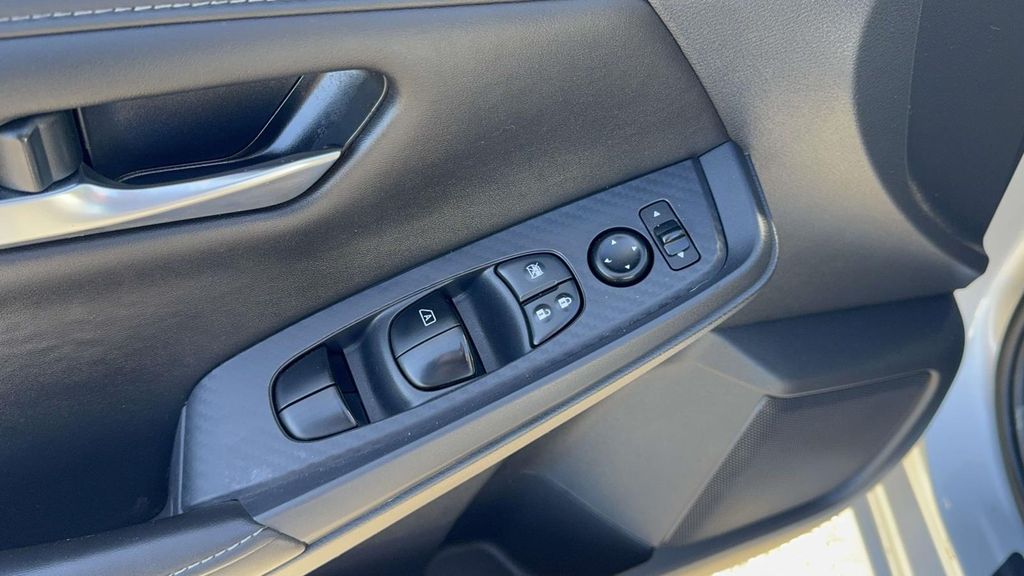 2023 Nissan Sentra SV - Photo 19