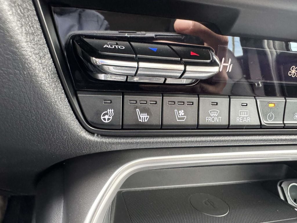 2026 Mazda CX-90 Premium Package - Photo 28