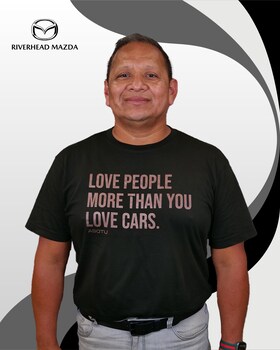 Staff member Johnny Villon from ID_a48b72c3f513