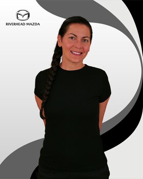 Staff member Robyn Coval from ID_22b971bec07d
