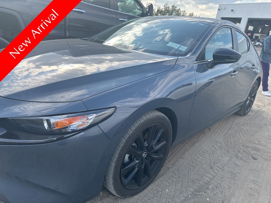 2024 Mazda Mazda3 Carbon Edition