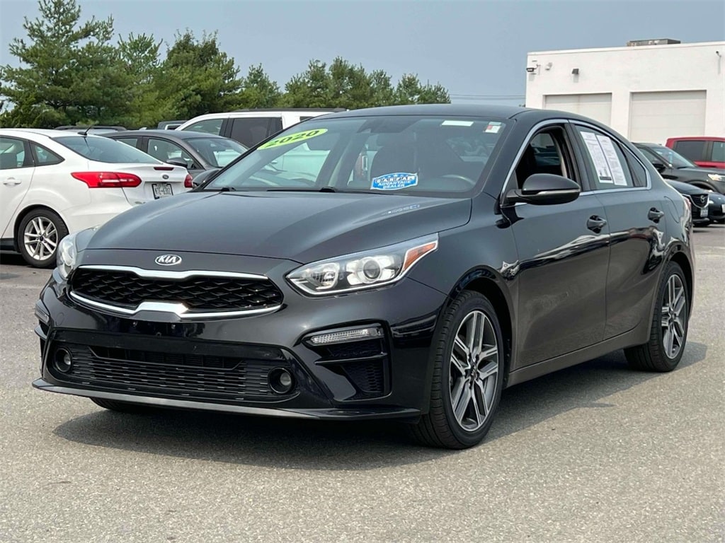 Used 2020 Kia FORTE EX with VIN 3KPF54AD8LE152494 for sale in Riverhead, NY