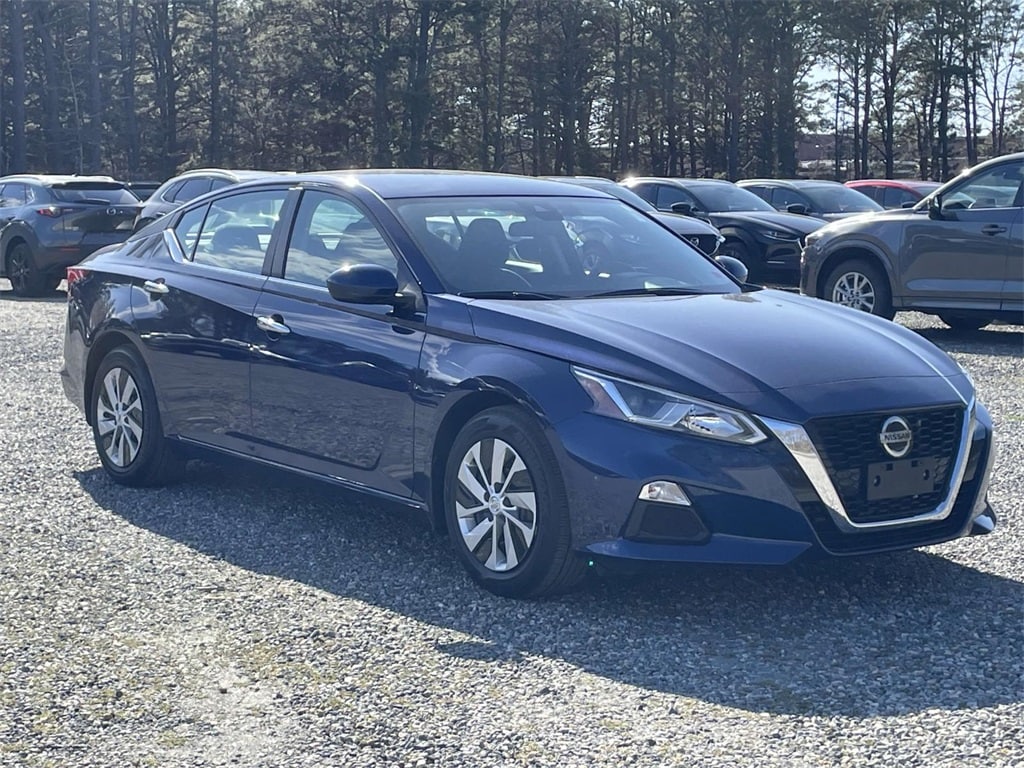 Used 2021 Nissan Altima S with VIN 1N4BL4BV2MN372454 for sale in Riverhead, NY