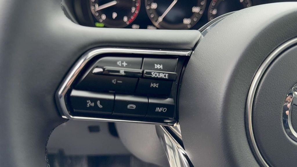2026 Mazda CX-70 Premium Package - Photo 17