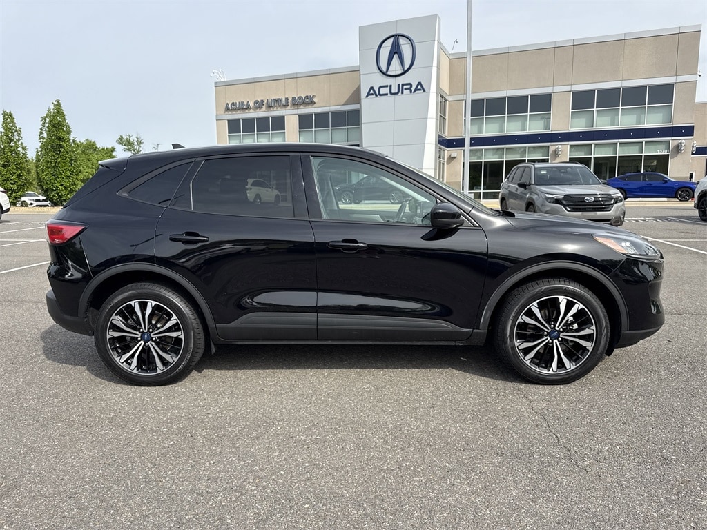 Used 2022 Ford Escape SE with VIN 1FMCU9G63NUA23400 for sale in Little Rock, AR