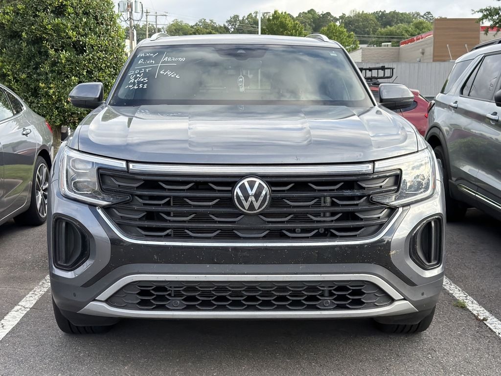 Used 2025 Volkswagen Atlas Cross Sport 2.0T SE w/Technology SUV
