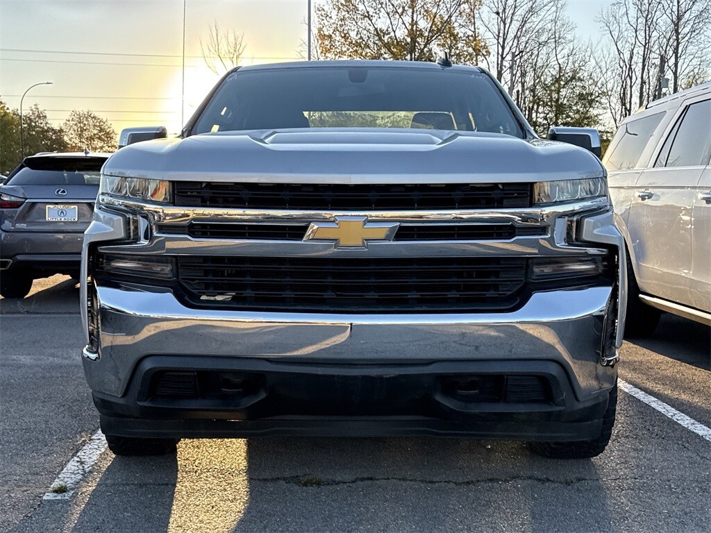 2020 Chevrolet Silverado 1500 LT photo 2