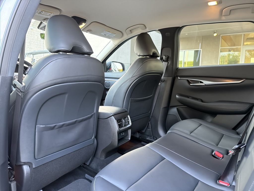 2025 INFINITI QX50 Pure - Photo 18