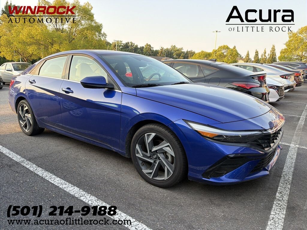 Used 2025 Hyundai Elantra SEL Convenience Sedan