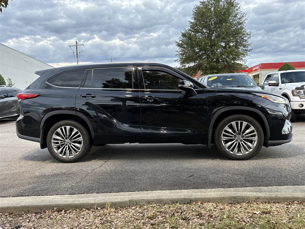 Used 2020 Toyota Highlander Platinum SUV