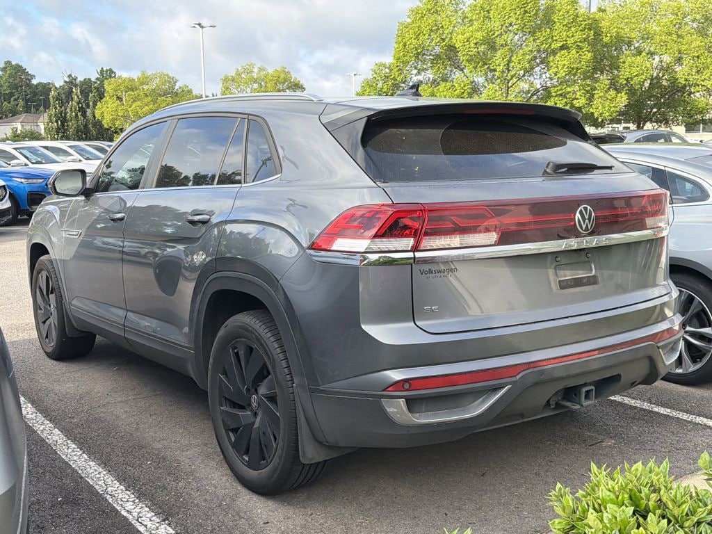 Used 2025 Volkswagen Atlas Cross Sport 2.0T SE w/Technology SUV