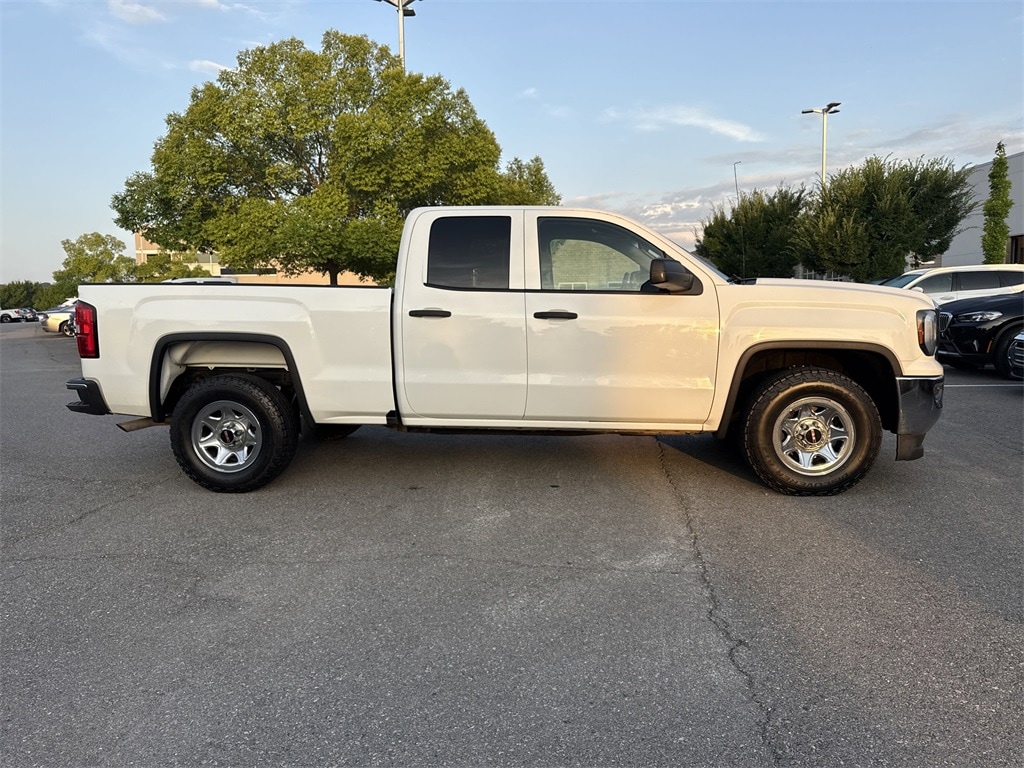 Used 2017 GMC Sierra 1500 Base with VIN 1GTR1LEC9HZ272837 for sale in Little Rock