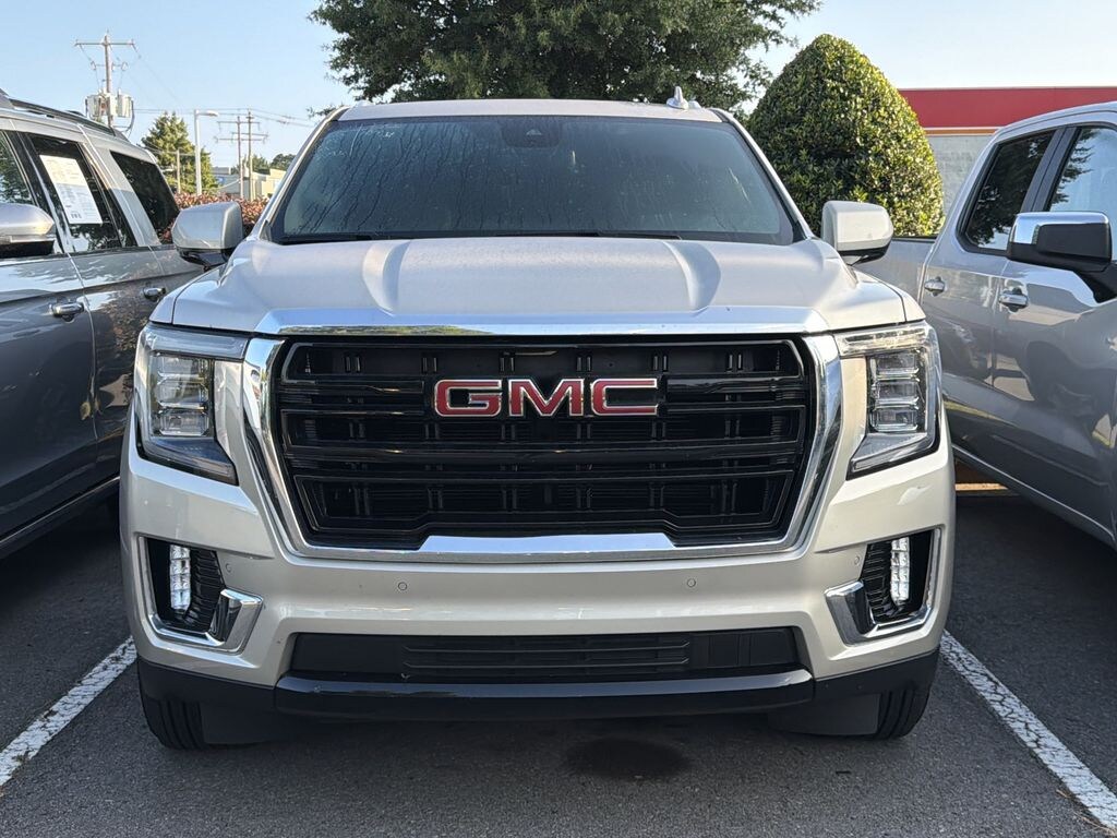 Used 2024 GMC Yukon SLE SUV