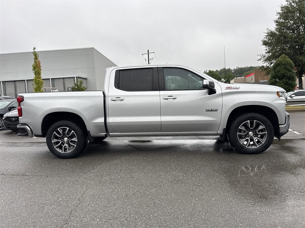 Used 2021 Chevrolet Silverado 1500 LT with VIN 3GCUYDED7MG309155 for sale in Little Rock