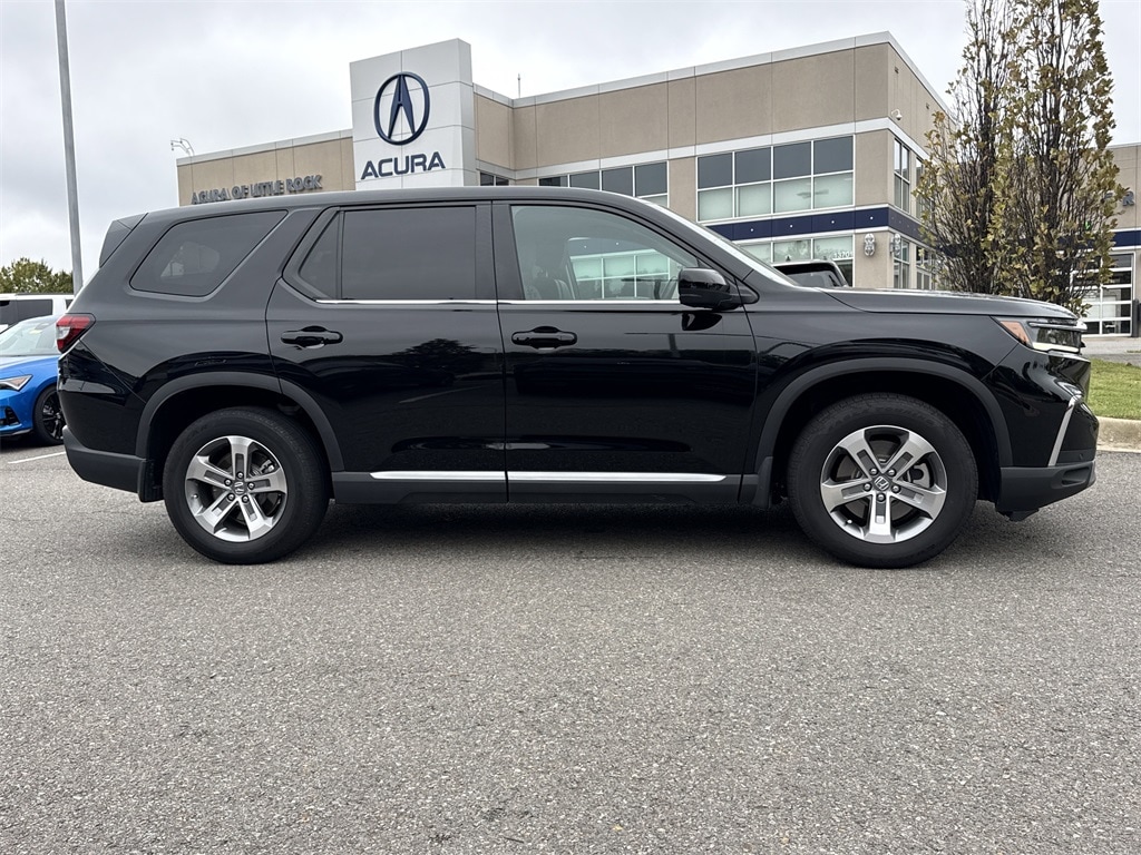 Used 2023 Honda Pilot EX-L 8 Passenger SUV
