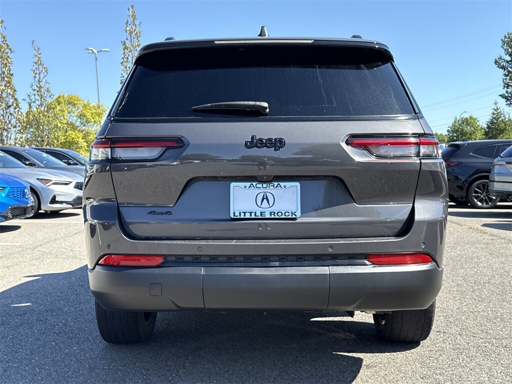2023 Jeep Grand Cherokee Altitude photo 4
