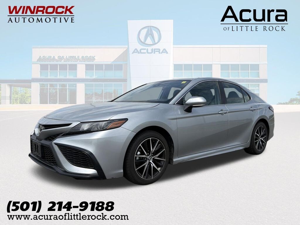 Used 2023 Toyota Camry SE Sedan
