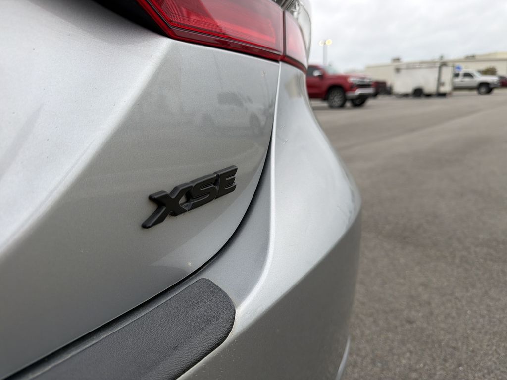 2022 Toyota Camry XSE - Photo 38