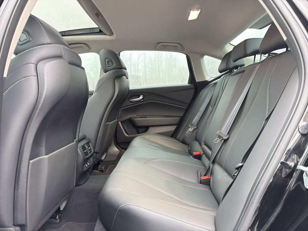2025 Acura TLX 13