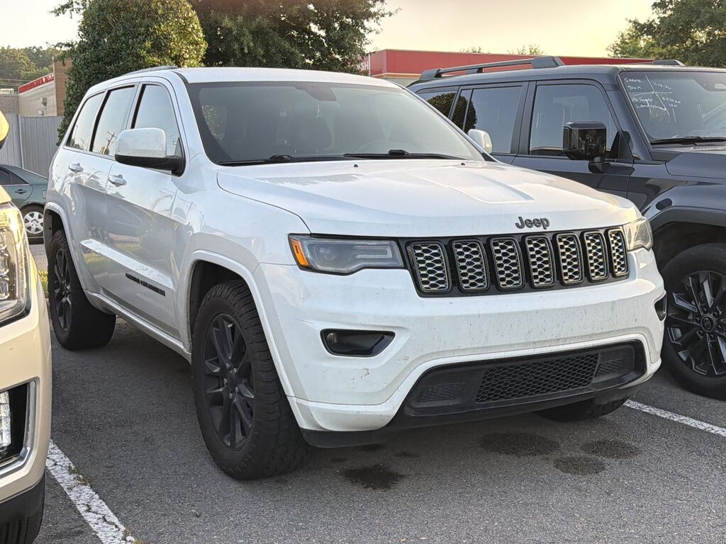 Used 2021 Jeep Grand Cherokee Laredo SUV