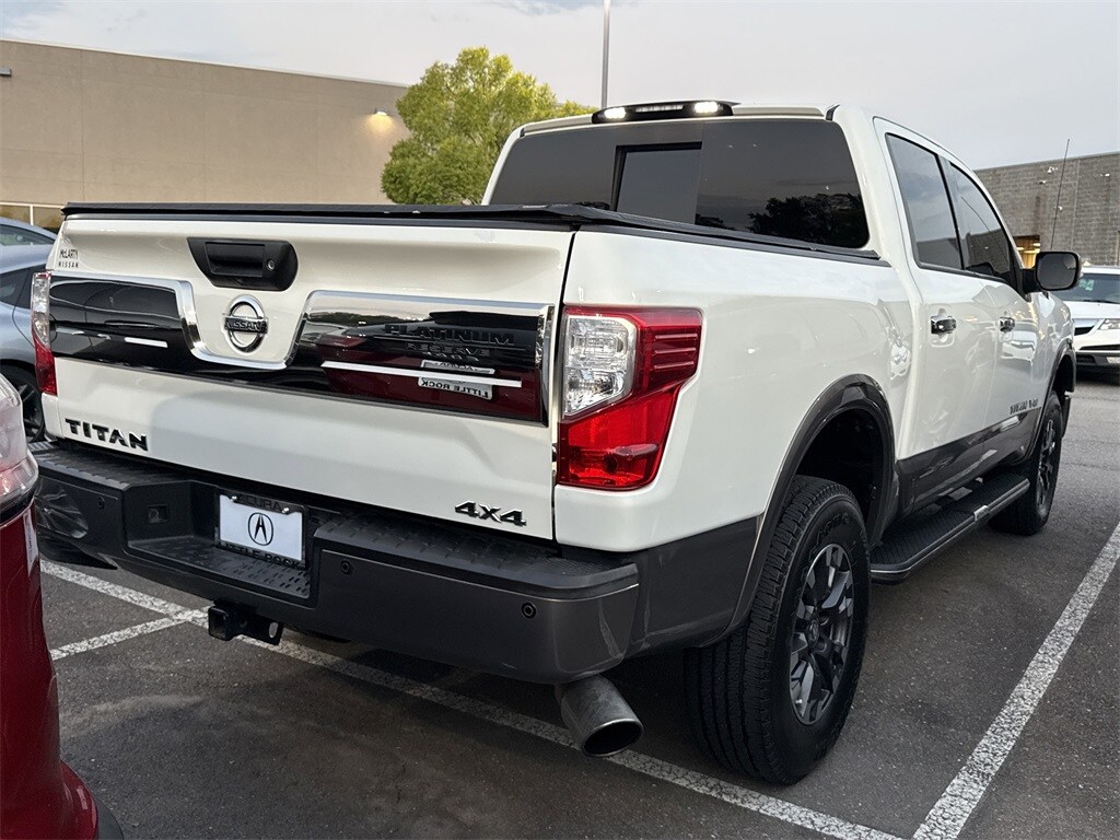 2018 Nissan Titan Platinum Reserve photo 4