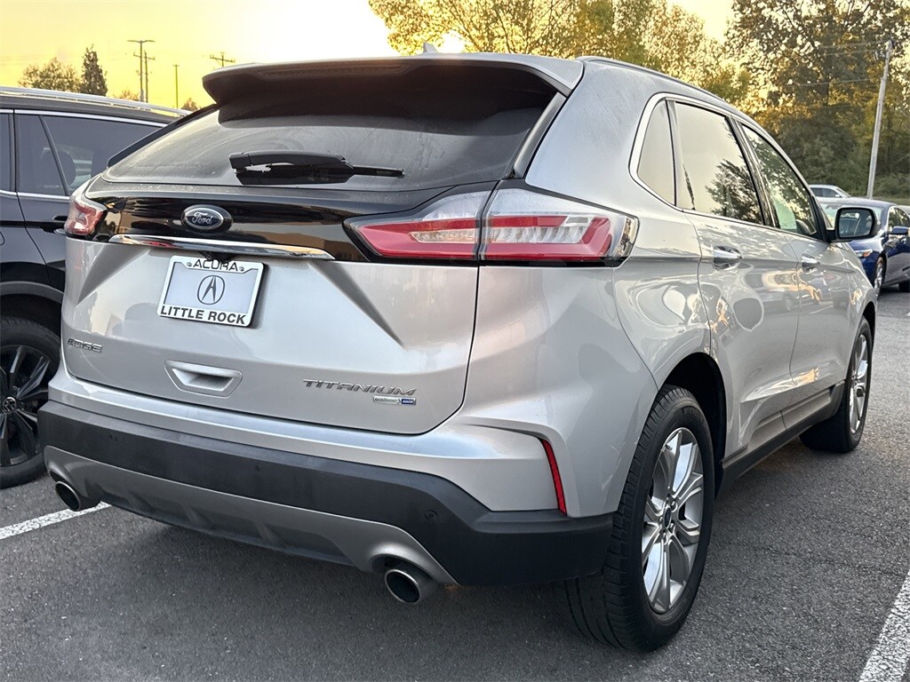 2019 Ford Edge Titanium photo 4