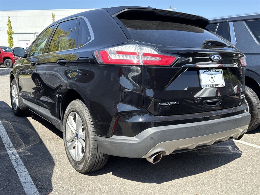 2020 Ford Edge SEL photo 2