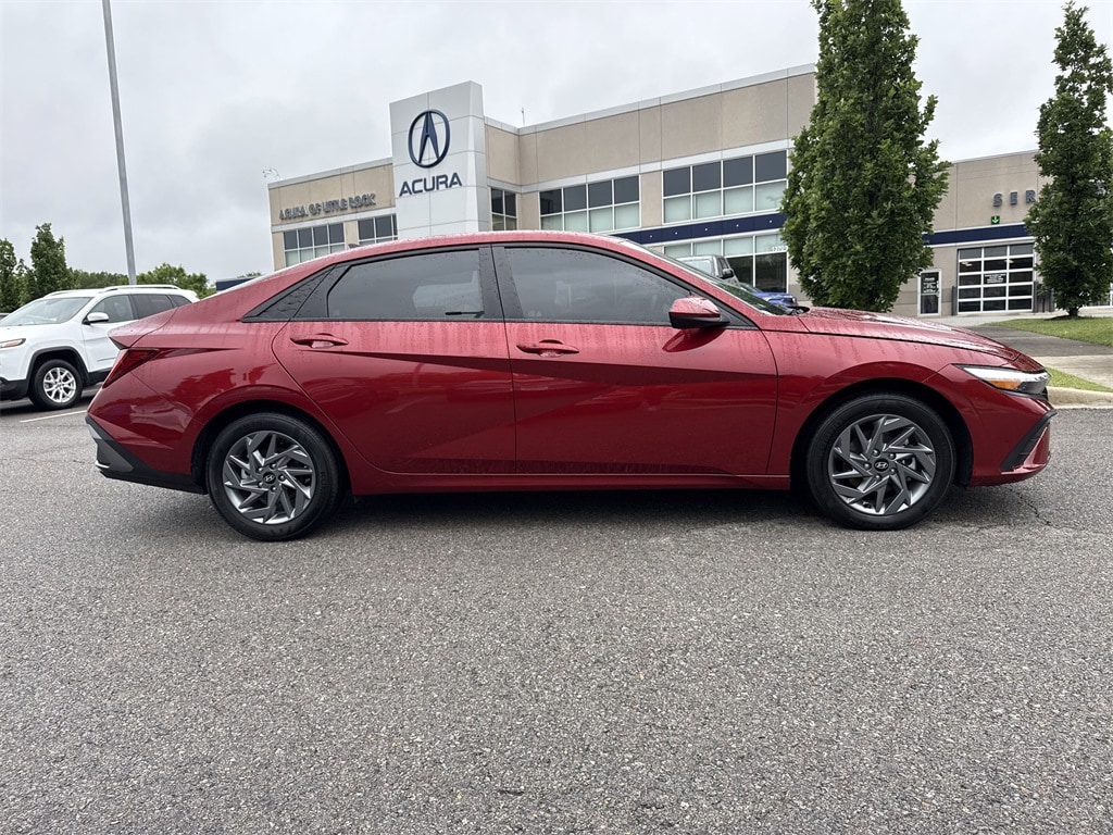 Used 2024 Hyundai Elantra Blue with VIN KMHLM4DJ2RU098221 for sale in Little Rock, AR