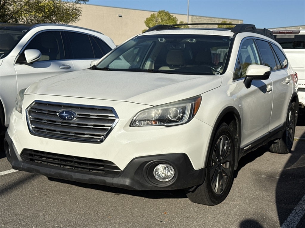 Used 2015 Subaru Outback 2.5i Limited w/Moonroof/KeylessAccess/Nav/EyeSight SUV