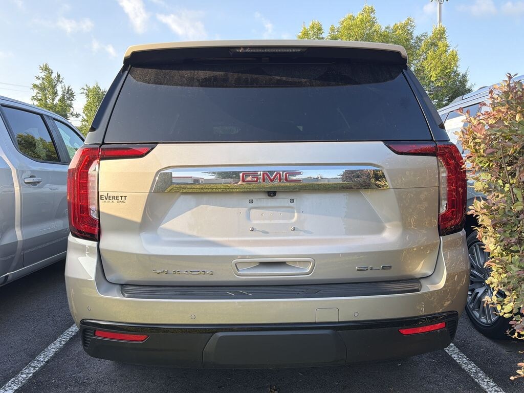 Used 2024 GMC Yukon SLE SUV