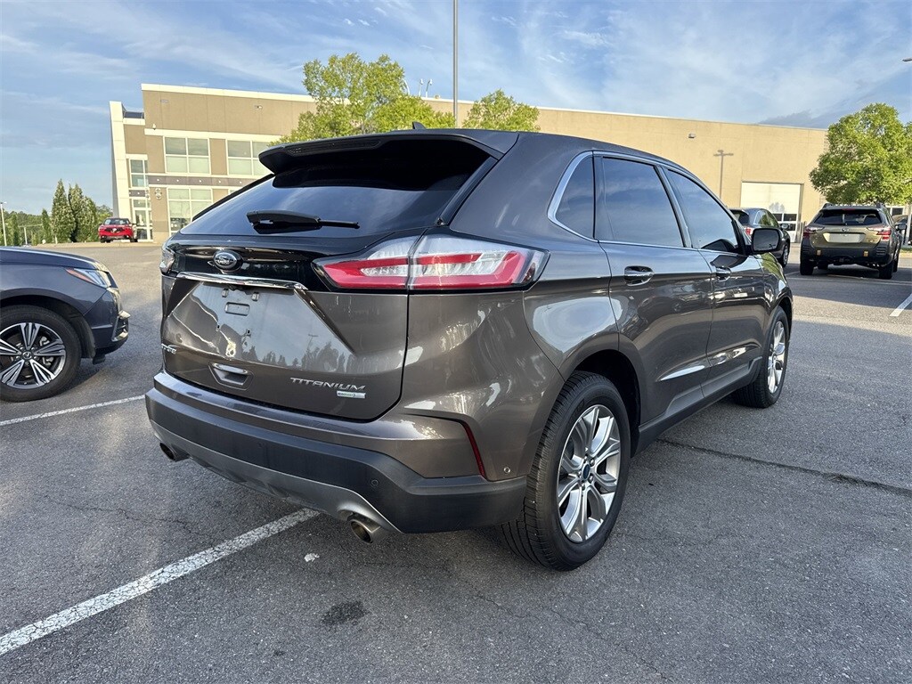 2019 Ford Edge Titanium photo 3