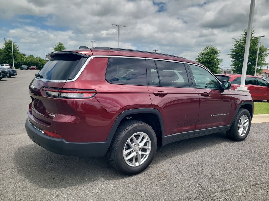 Used 2025 Jeep Grand Cherokee L Laredo SUV