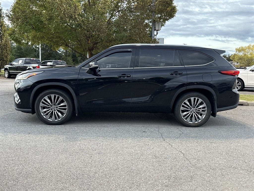 Used 2020 Toyota Highlander Platinum SUV
