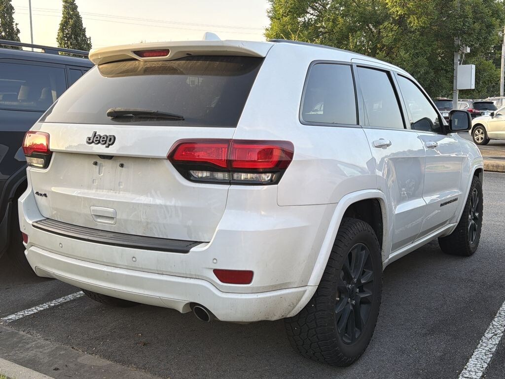 Used 2021 Jeep Grand Cherokee Laredo SUV