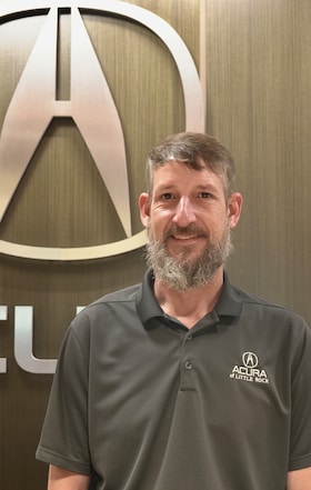 Staff member Josh Ellis from 3203473f2d88