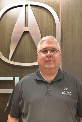 Staff member Chris Freeman from 3203473f2d88