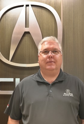 Staff member Chris Freeman from 3203473f2d88