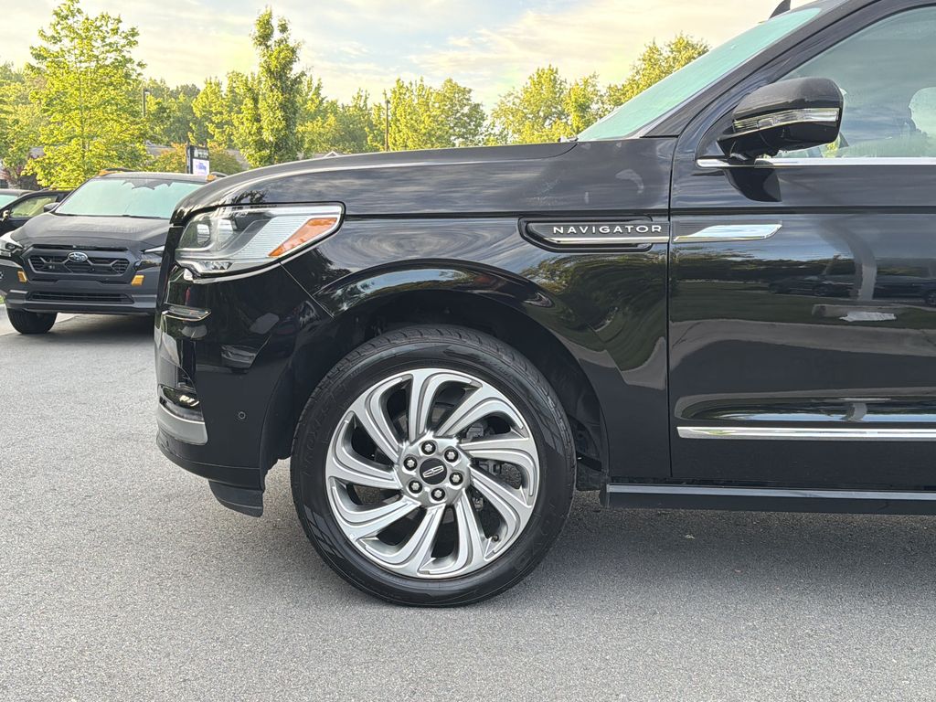 2024 Lincoln Navigator Reserve - Photo 8
