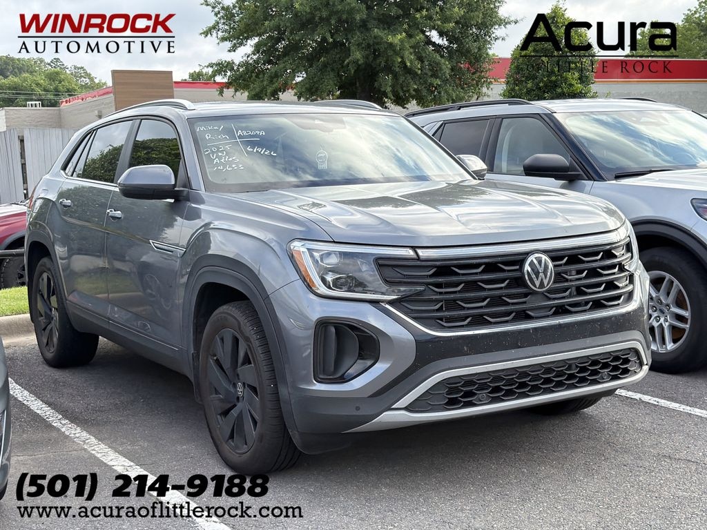 Used 2025 Volkswagen Atlas Cross Sport 2.0T SE w/Technology SUV
