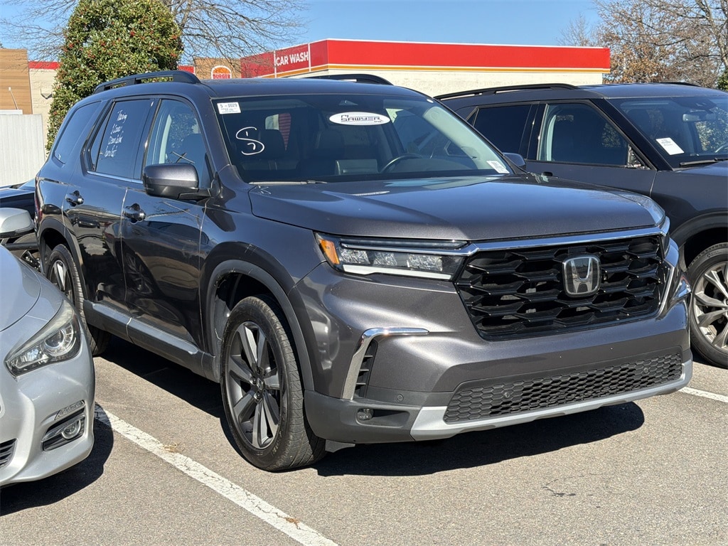 Used 2024 Honda Pilot Touring SUV