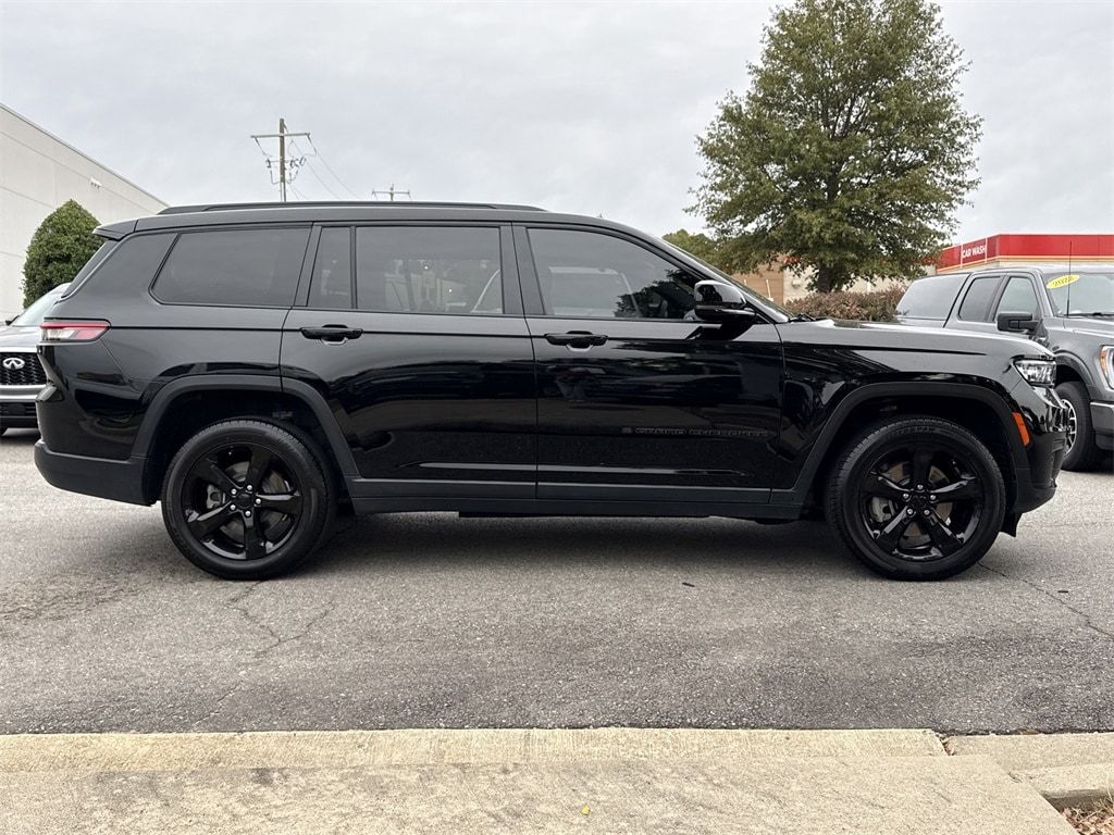 Used 2021 Jeep Grand Cherokee L Laredo SUV